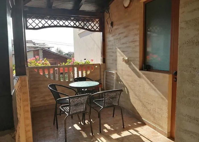 Къща за гости дария 3*